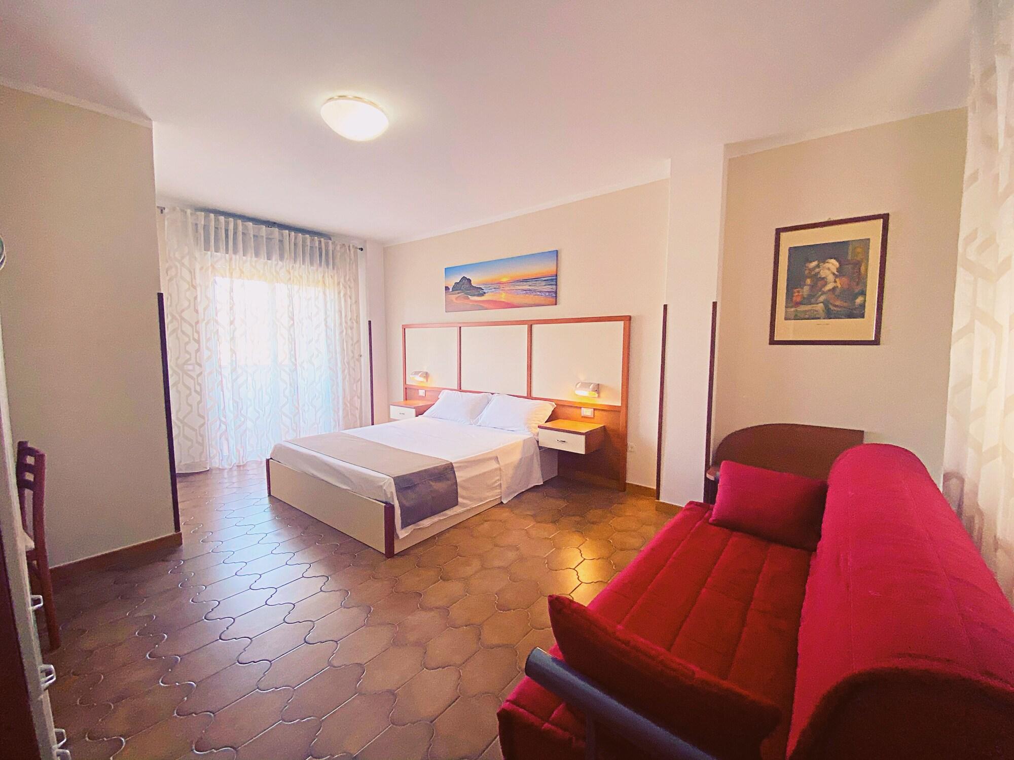 Residence Hotel Felix Ricadi Exterior foto